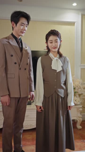 摆摊路上，捡个总裁给娃当爹（98集）最新上映的短剧