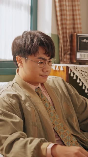 重回八零,带着全家发家致富(81集) 重回八零,带着全家发家致富(81集)网盘在线观看