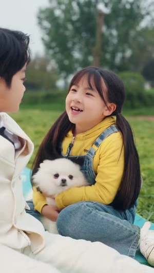 摸摸头,治愈你,重逢后炸毛竹马宠疯了(81集) 摸摸头,治愈你,重逢后炸毛竹马宠疯了(81集)全剧看到大结局