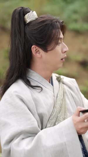 开局怒骂女帝，我又又又又活了（80集）高清画质免费看