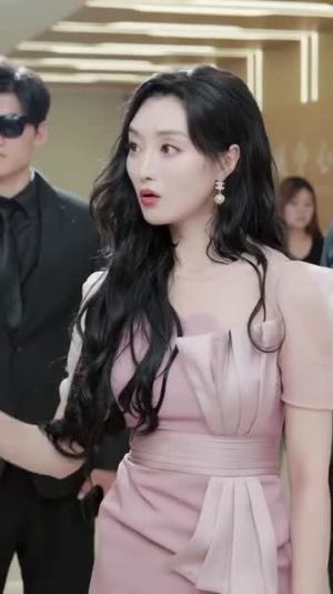 岁月忽已暮,潇潇归来时(100集) 岁月忽已暮,潇潇归来时(100集)短剧抢先看