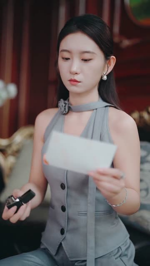 退婚后未婚夫后悔了(86集) 退婚后未婚夫后悔了(86集)快来看短剧