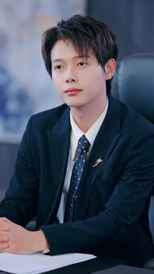 重生大亨我的行长秘书(80集) 重生大亨我的行长秘书(80集)全剧看到大结局