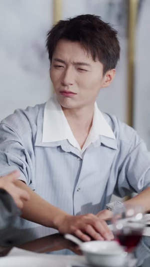 消费后我解锁了全能挂（80集）甜宠短剧推荐