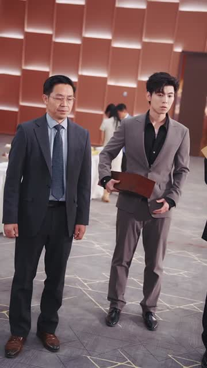 带着火眼金睛重生商海我为王(80集) 带着火眼金睛重生商海我为王(80集)短剧更新抢先看