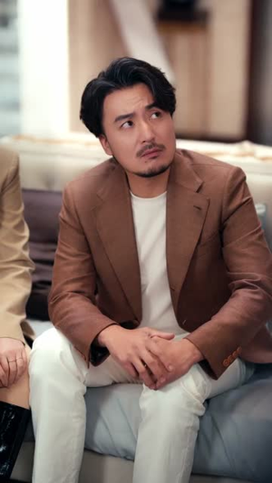 让你上班，你把老板娶了（69集）每天分享短剧