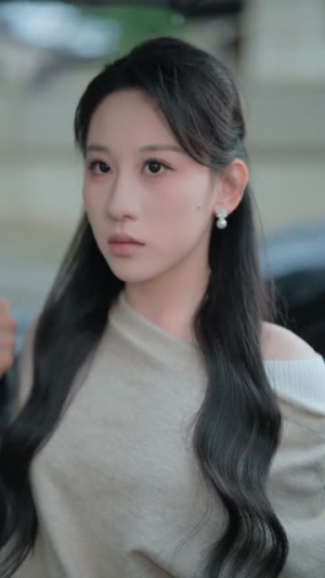 废墟之上女王加冕（59集）爆款短剧追不停