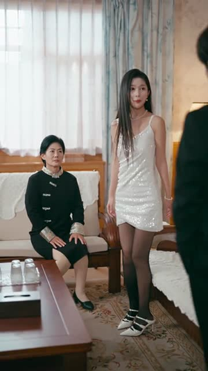 带嫂子致富，我能合成万物（80集）好看的国产短剧