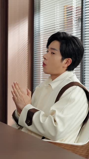 刚下山捡个总裁做老婆（80集）精彩的短剧