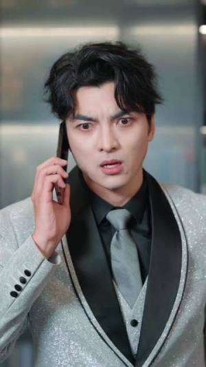 来回穿梭古代开局迎娶美女公主（77集）短剧热播中