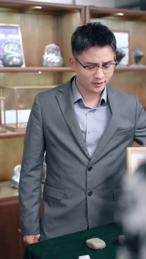 从透视开始暴富无敌（76集）短剧全集免费