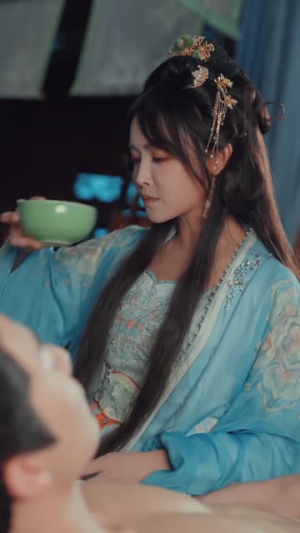 烬中欢(80集) 烬中欢(80集)河马免费短剧