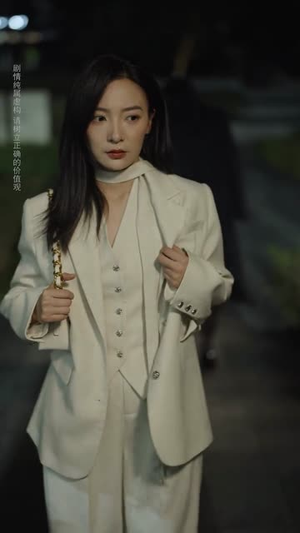 背叛潜伏期(71集) 背叛潜伏期(71集)看到大结局