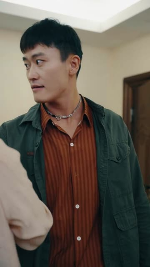 旧爱重逢我穿家政服嫁了（58集）民国短剧推荐