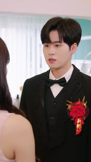 婚礼上不装了，我爹妈是首富（60集）抢先看新短剧