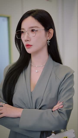 你一总裁,有事不找男主找我了(80集) 你一总裁,有事不找男主找我了(80集)上热门短剧