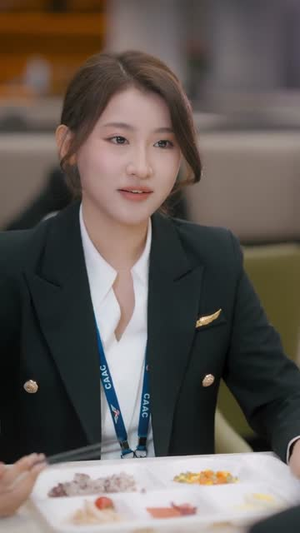 窥见鹿鸣（60集）短剧在线看