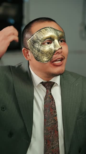 穿成炮灰反派，我反手攻略女主（80集）热门短剧又来了