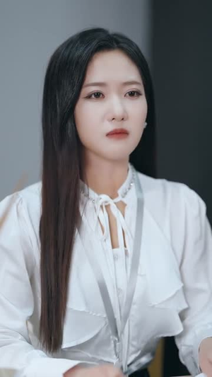 错吻死对头，绿茶大小姐天天想亲（60集）爆款短剧追不停