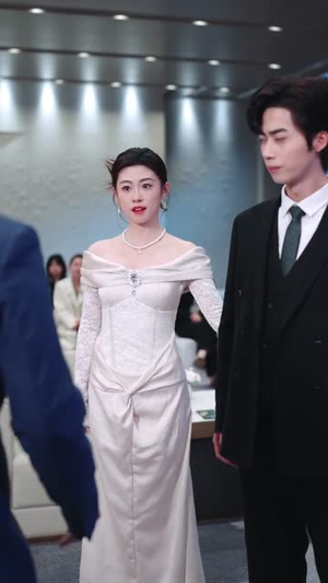 厉总别哭啦，你的小青梅是她（70集）每日分享短剧