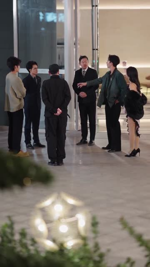 都市签到：从购置大厦起步（80集）百亿短剧抢先看