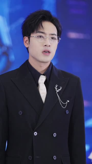 昔年星辰未曾眠（75集）爆火短剧推荐