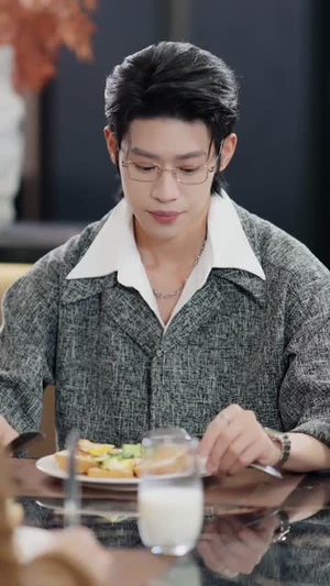 夫人说离婚得加钱（90集）精彩短剧片段