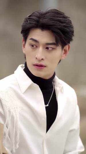 顶级修罗场全开，她也是你前任（63集）女主谁演的