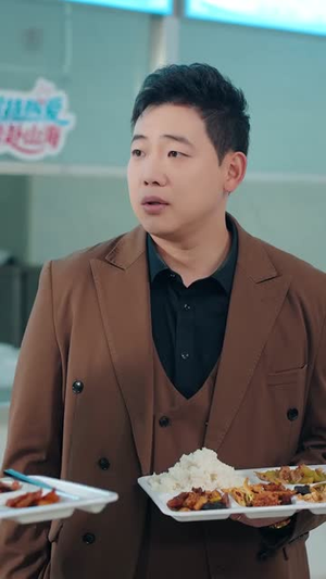 顾少在京大，校花排队求同桌（90集）在线播放