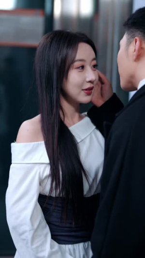 我有绝色七仙师，下山横扫金陵（79集）穿越短剧推荐