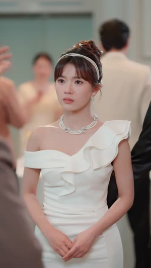 旧爱藏深情(80集) 旧爱藏深情(80集)精彩短剧片段