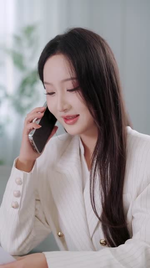 情不厌诈(67集) 情不厌诈(67集)第32集