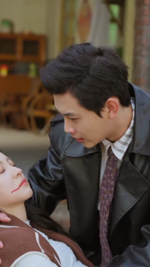 重生70:护妻发家两不误(80集) 重生70:护妻发家两不误(80集)短剧全集更精彩