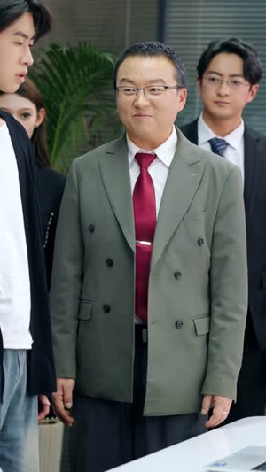 演技派打工人（70集）女频短剧推荐