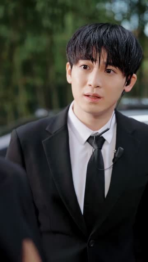 夫人的忠犬保镖专治不服（34集）热播短剧全集看