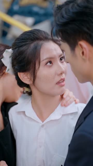 盲盒未婚妻竟是隐藏款（75集）爆火短剧推荐