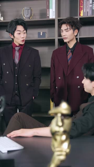 不好好假装上班，非让我发财是吧（85集）口碑爆棚免费看