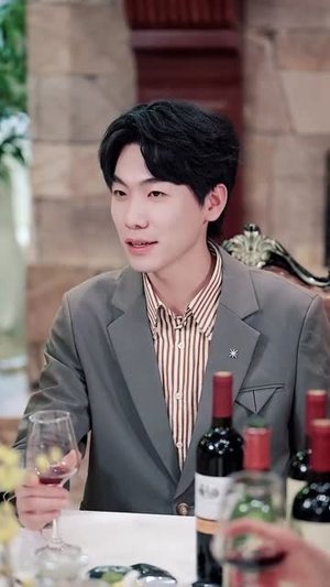 我的右手能通财（80集）精彩短剧天天看