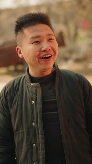 重生80：女知青怀我女儿负一岁（80集）在线观看