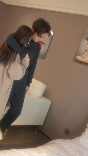 纠缠：怀崽离婚后，前夫非要同居（80集）热门短剧分享