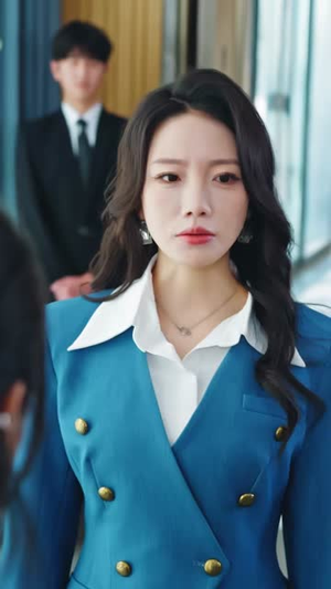 成为首席后，妻子后悔了（66集）短剧介绍