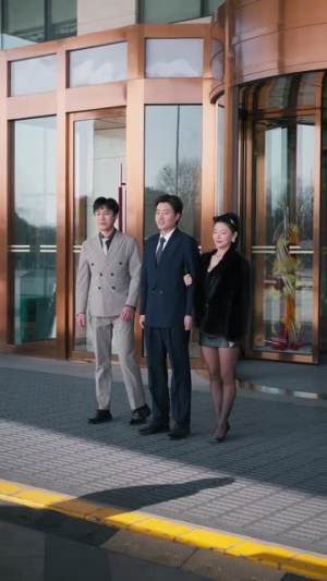 一切从拒绝校花开始（66集）短剧推荐上热门