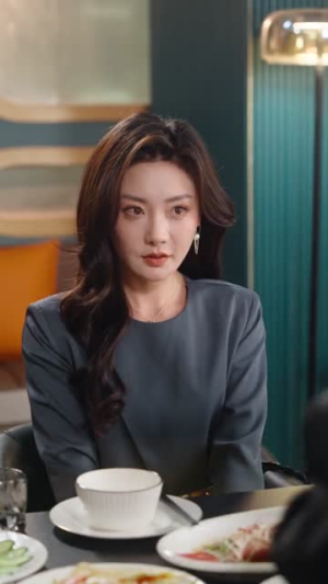 跨时空商脉：娘是总裁我是传奇（60集）原创精彩短剧