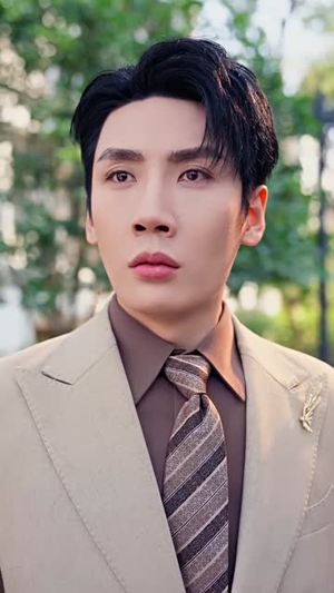 她曾如天光般明亮（70集）小短剧推荐