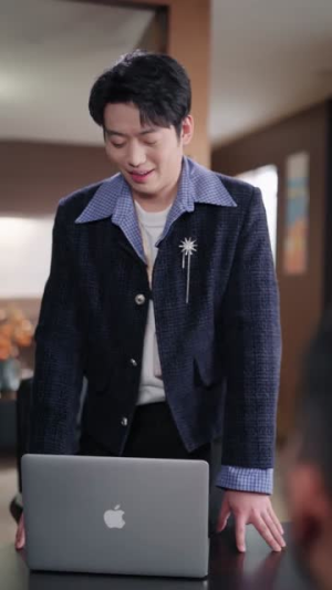 十年不给升职，我带走了全部代码（60集）热门短剧推荐。