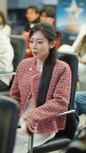 撞破小三产检那天，我撕了结婚证（70集）追短剧看全集