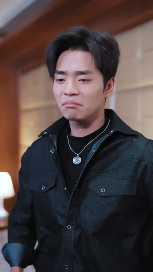 闪婚女总裁后,觉醒失败返还系统(80集) 闪婚女总裁后,觉醒失败返还系统(80集)热播短剧抢先看