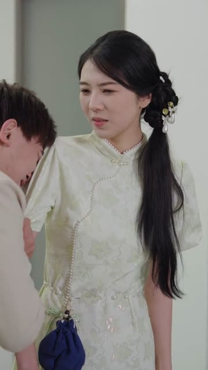 一卦定乾坤，我成了上流圈顶流（80集）超火热门短剧