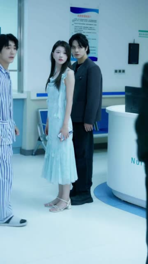 穿书后助攻大反派被追着宠（70集）全剧看到大结局