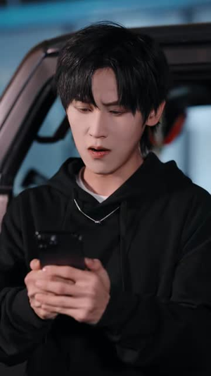 绝世强龙：这个新生不能惹（58集）追短剧关注我